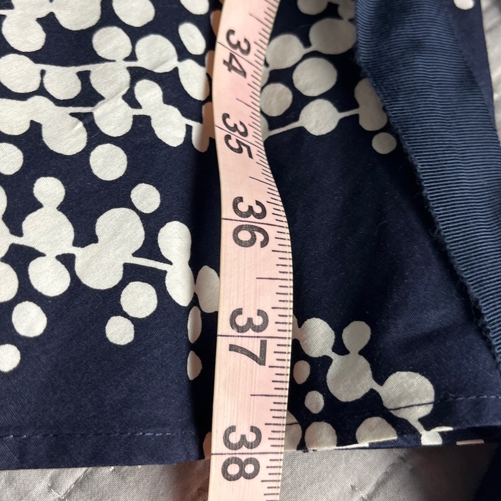Boden Navy Button-Up Shirt with White Dot Vine Pattern - Picture 9 of 14